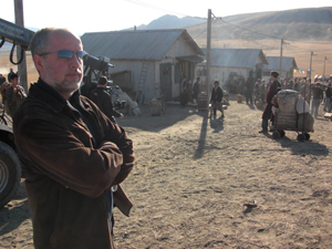 Volker Engel am Set Volker Engel am Set in Tibet