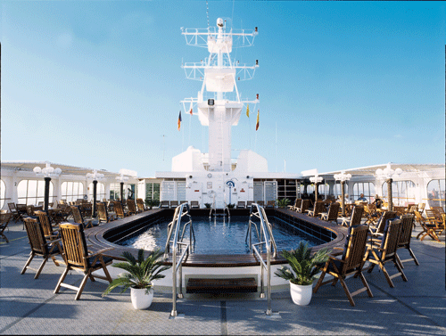 The Seawater Pool on the MS Columbus (Courtesy Hapag-Lloyd Kreuzfahrten GmbH)