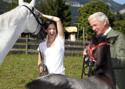 ashley-judd-lipizzaner